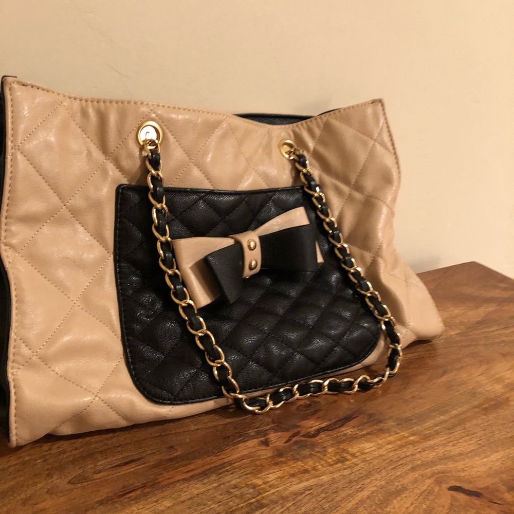 Like new Aldo purse